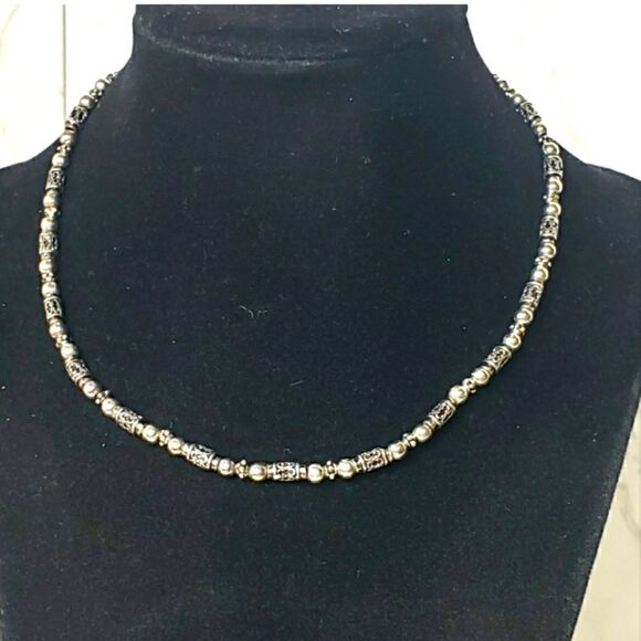 NAPIER Silver-tone Metal Beaded Necklace Classic Jewelry - Picture 1 of 6